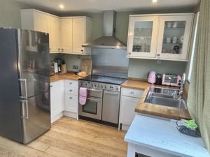 Photo 8- click for photo gallery